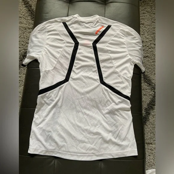 Adidas top size S - Picture 5 of 5